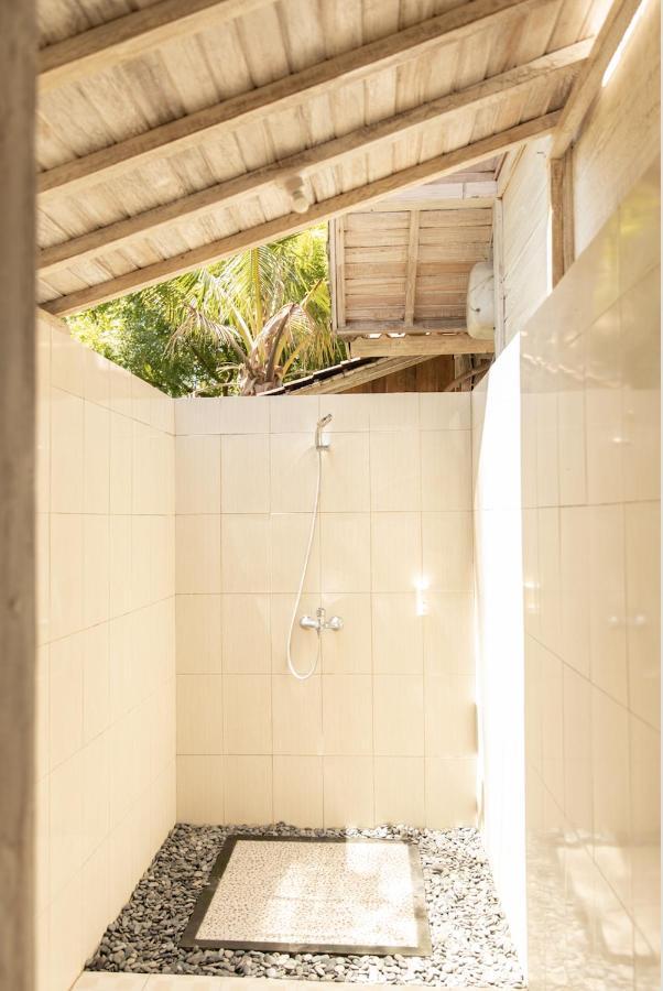 Coconut Village Guest House Lembongan Redpartner מראה חיצוני תמונה